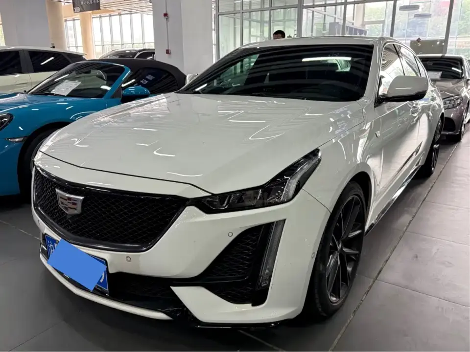 Cadillac CT5 28T Platinum Edition 2022