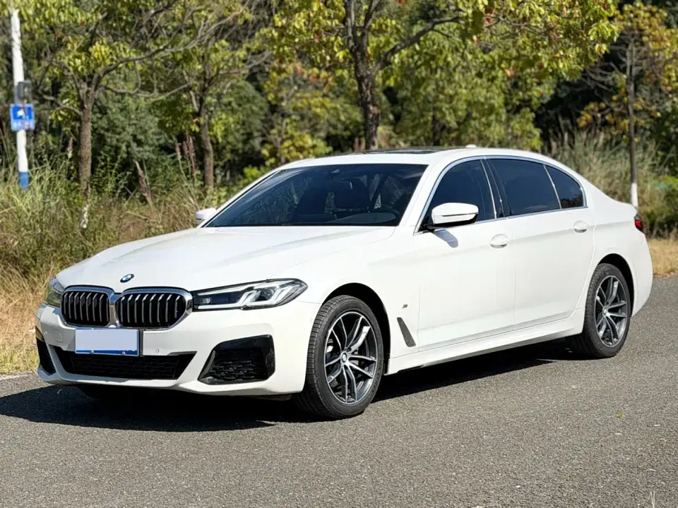 BMW 5 Series 525Li M Sport Package 2022
