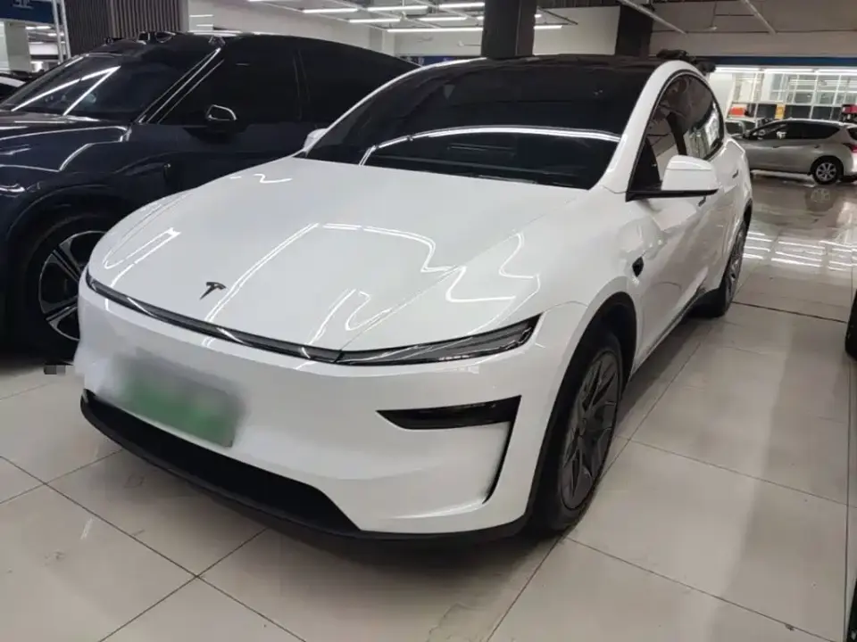Tesla Model Y L Facelift Long Range AWD 2025
