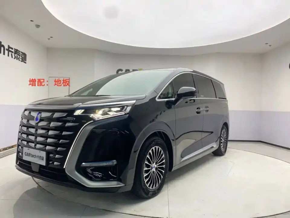 Denza D9 DM-i 980 AWD Prestige 2024