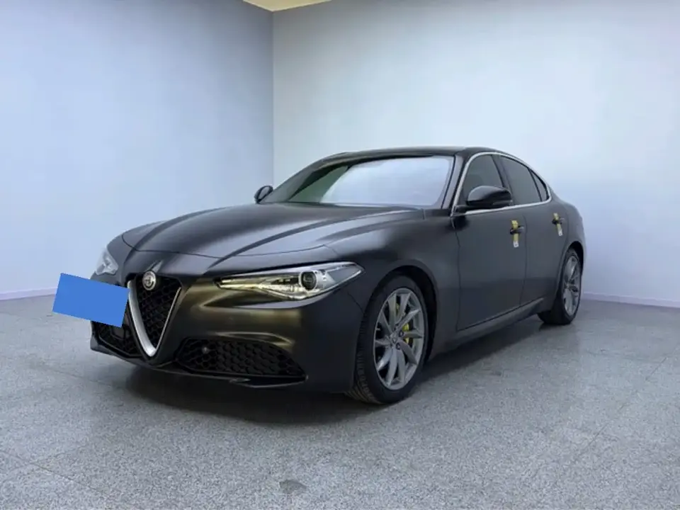 Alfa Romeo Giulia 2.0T 280HP Luxury Edition 2019