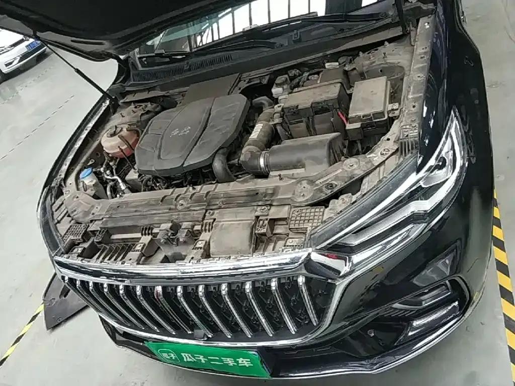 Hongqi HS5 Facelift 2.0T Smart Flag Enjoyment Edition 2022 — фото 20