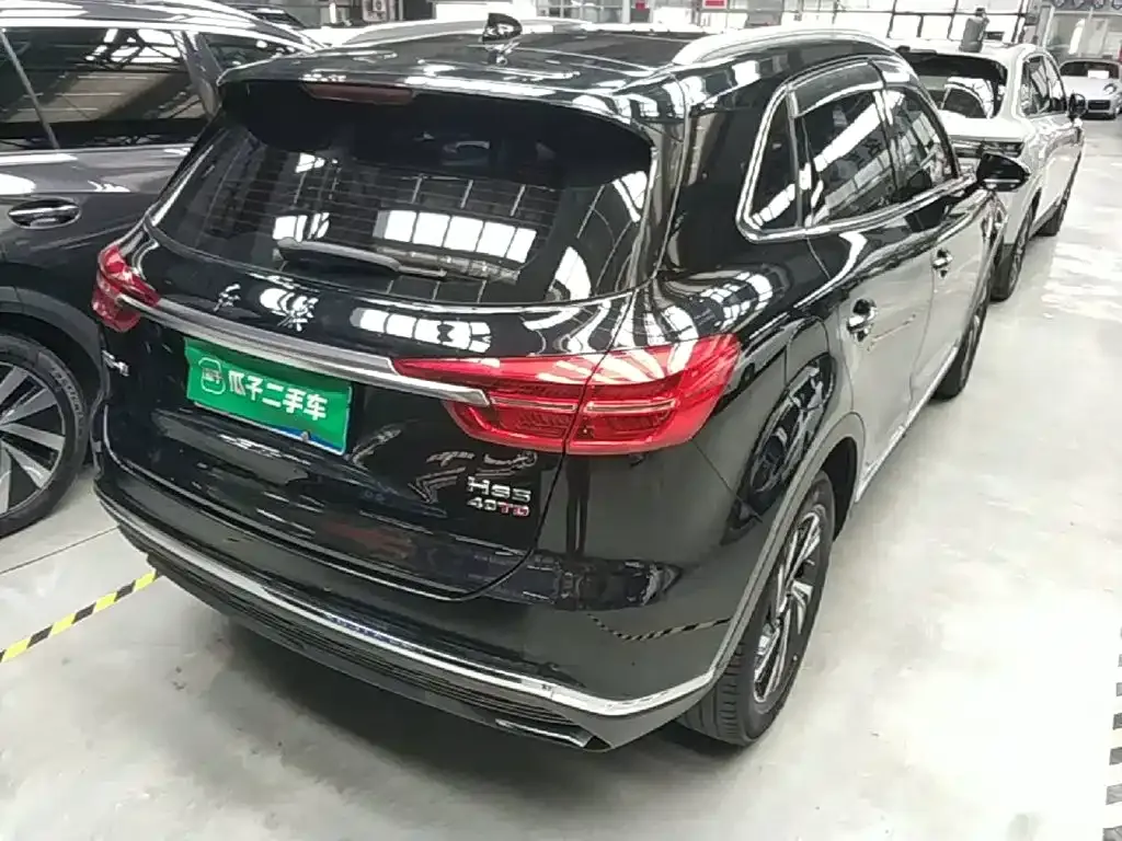 Hongqi HS5 Facelift 2.0T Smart Flag Enjoyment Edition 2022 — фото 7