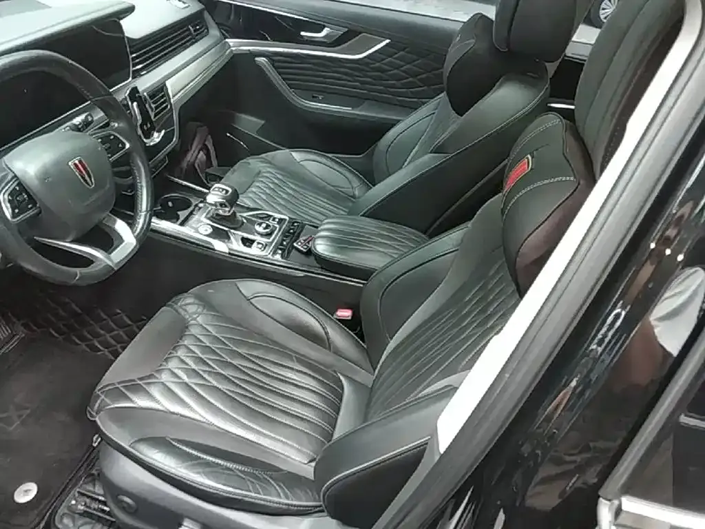 Hongqi HS5 Facelift 2.0T Smart Flag Enjoyment Edition 2022 — фото 15