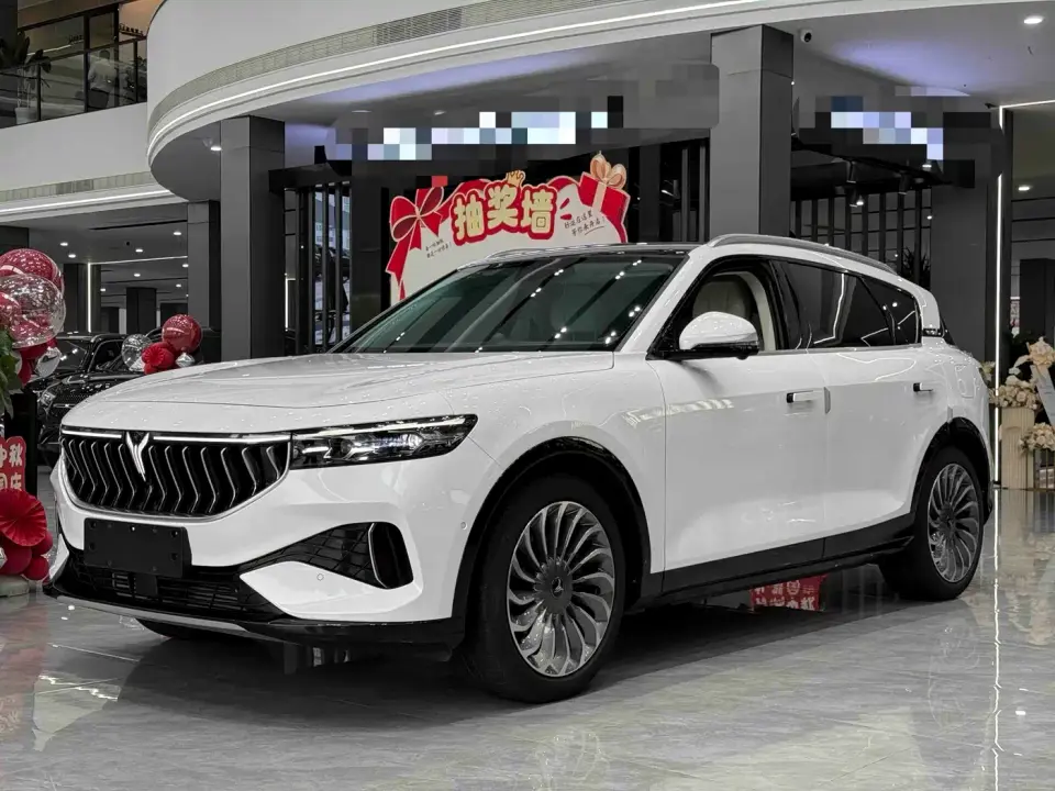 Voyah Auto VOYAH FREE AWD Standard Range Extender Exclusive Luxury Package 2022