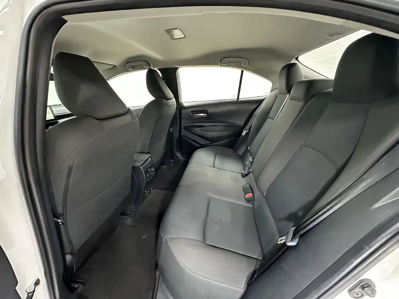 Toyota Levin TNGA 1.5L CVT Progressive 2023 — фото 10