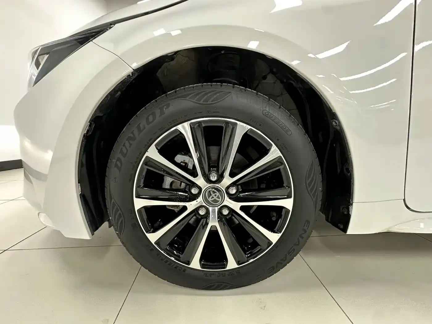 Toyota Levin TNGA 1.5L CVT Progressive 2023 — фото 18