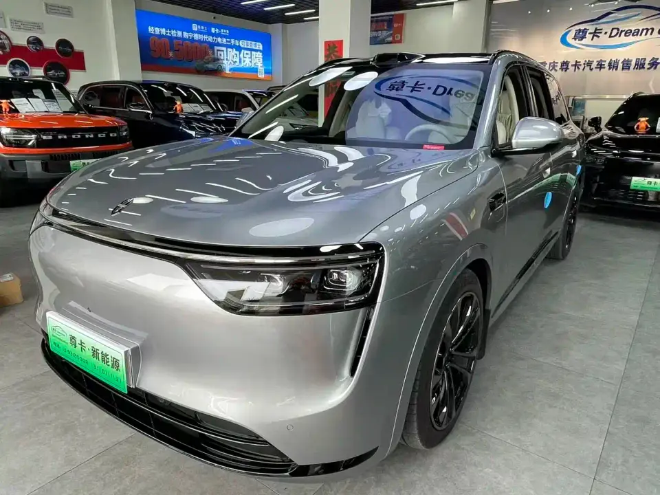 AITO Wenjie AITO M8 Model Extended Range Max+ Edition 53.4kWh 6-Seater 2025