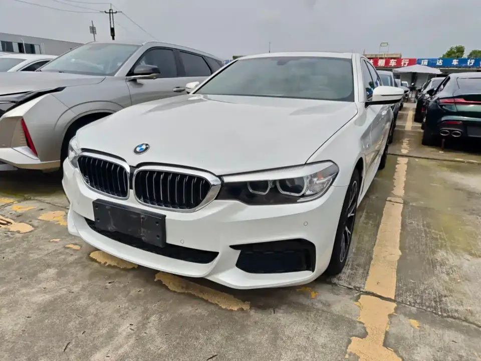 BMW 5 Series 525Li M Sport Package 2020