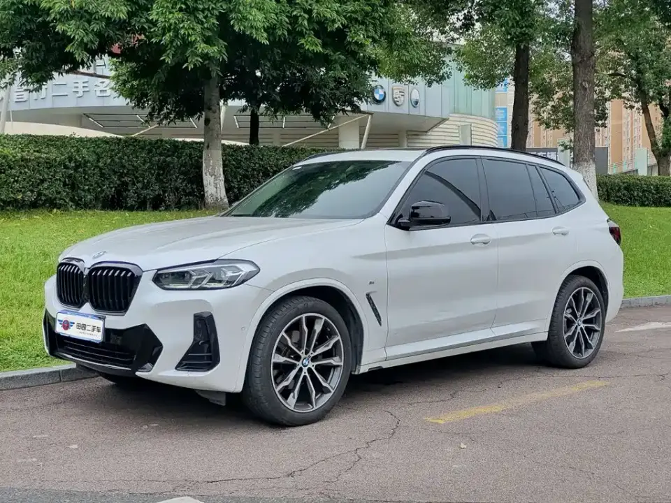 BMW X3 xDrive30i Leading M Night Package 2025