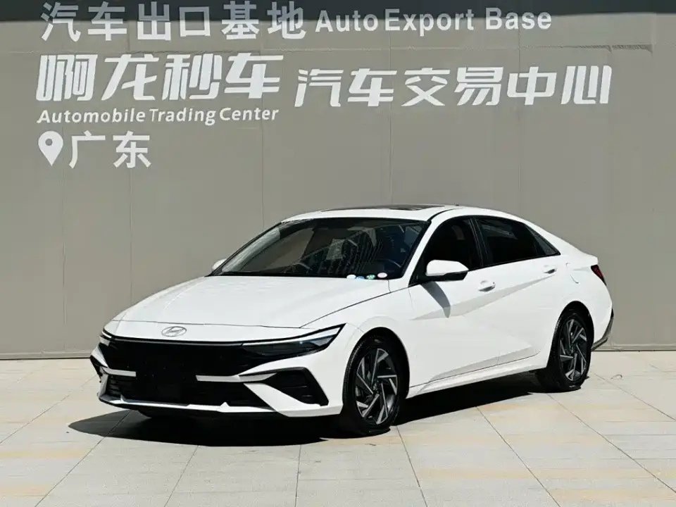 Hyundai Elantra Model 1.5L CVT LUX Premium Edition 2024