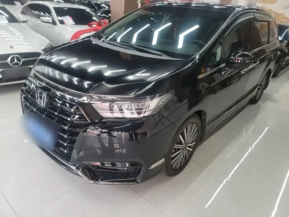 Honda Elysion 2.0L e:HEV Luxury 2022