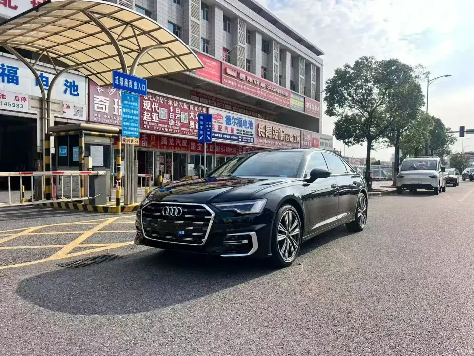 Audi A6L Model Year 45 TFSI Premium Dynamic 2026