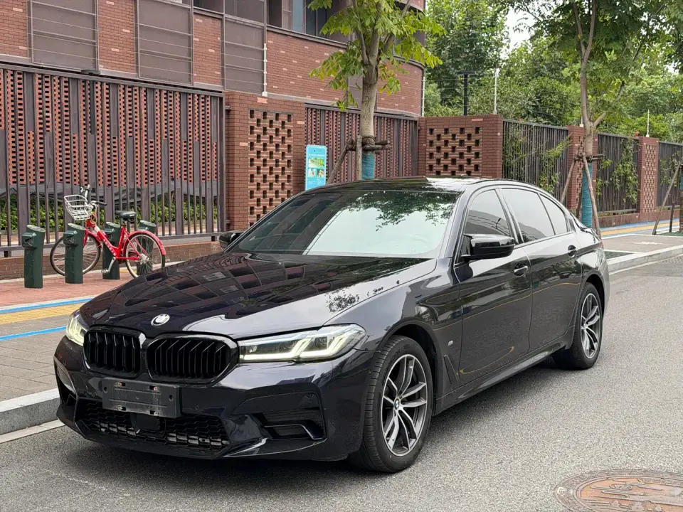 BMW 5 Series Facelift 525Li Luxury Package 2022
