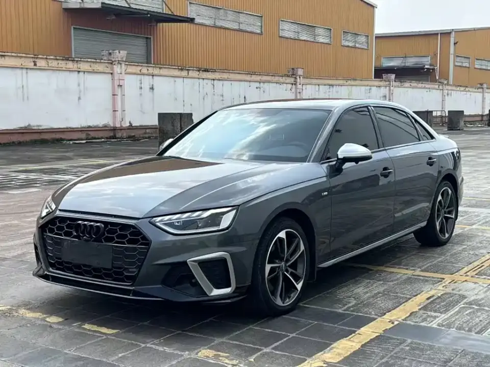 Audi A4L 40 TFSI Fashion Dynamic 2022