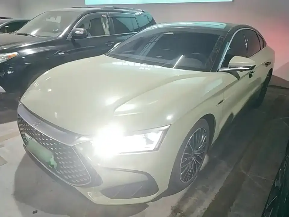 BYD Han DM-i 121KM Prestige 2022