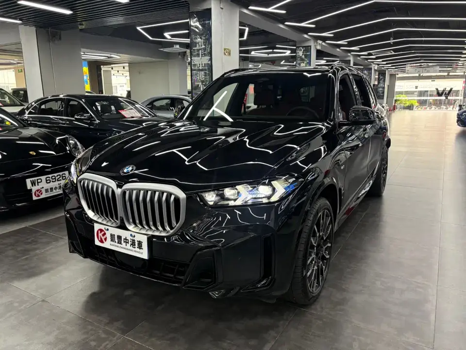 BMW X5 Model xDrive 40Li Exclusive M Sport Blackout Package 2025