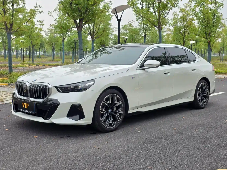 BMW 5 Series 530Li Premium M Sport Package 2025