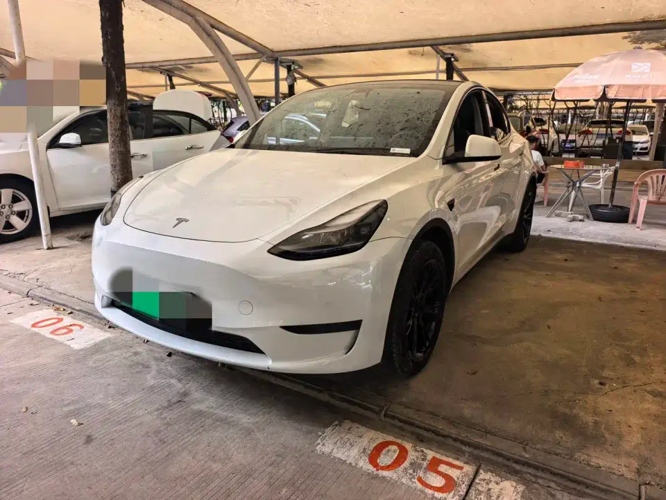 Tesla Model Y Facelift Rear-Wheel Drive Version 2023