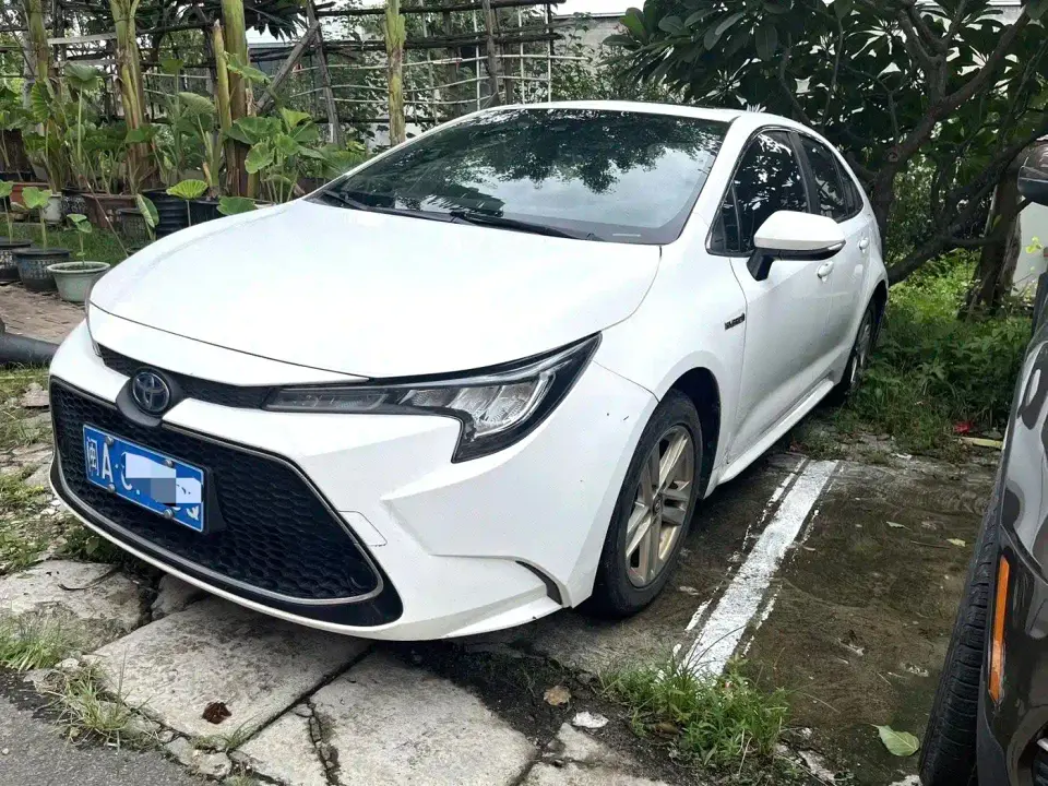 Toyota Levin Dual Engine 1.8H E-CVT Luxury Edition 2022
