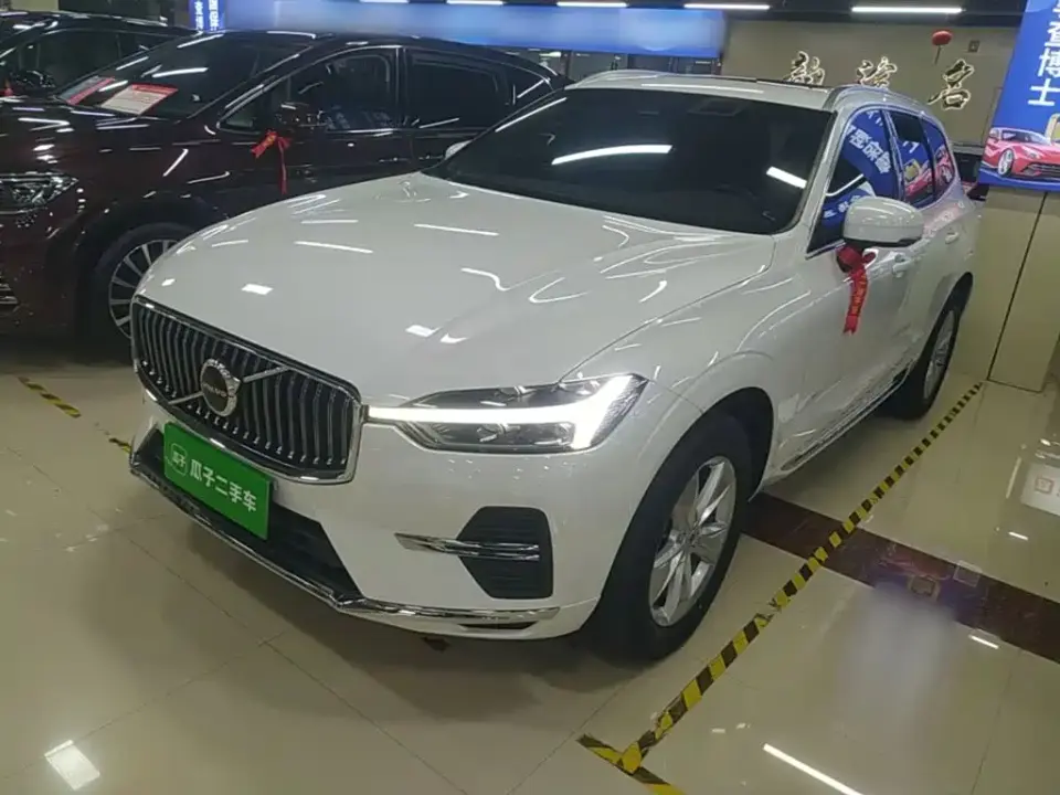 Volvo XC60 B5 AWD R-Design 2022