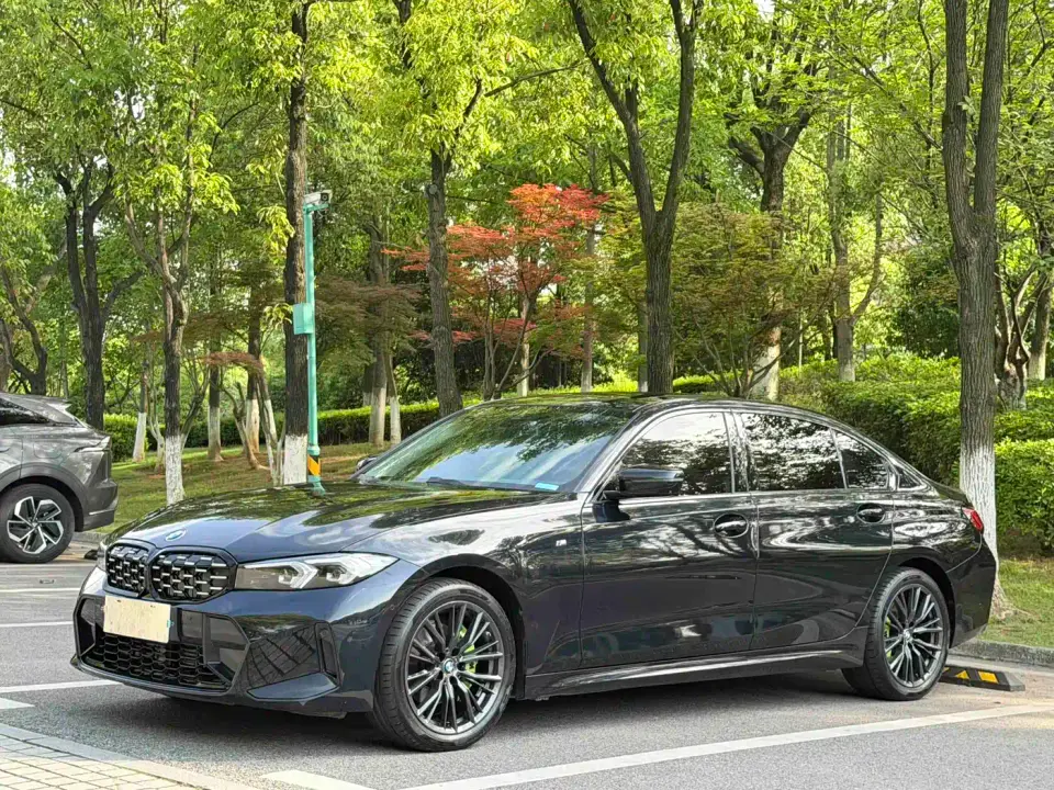 BMW 3 Series 325Li M Sport Black Night Package 2023