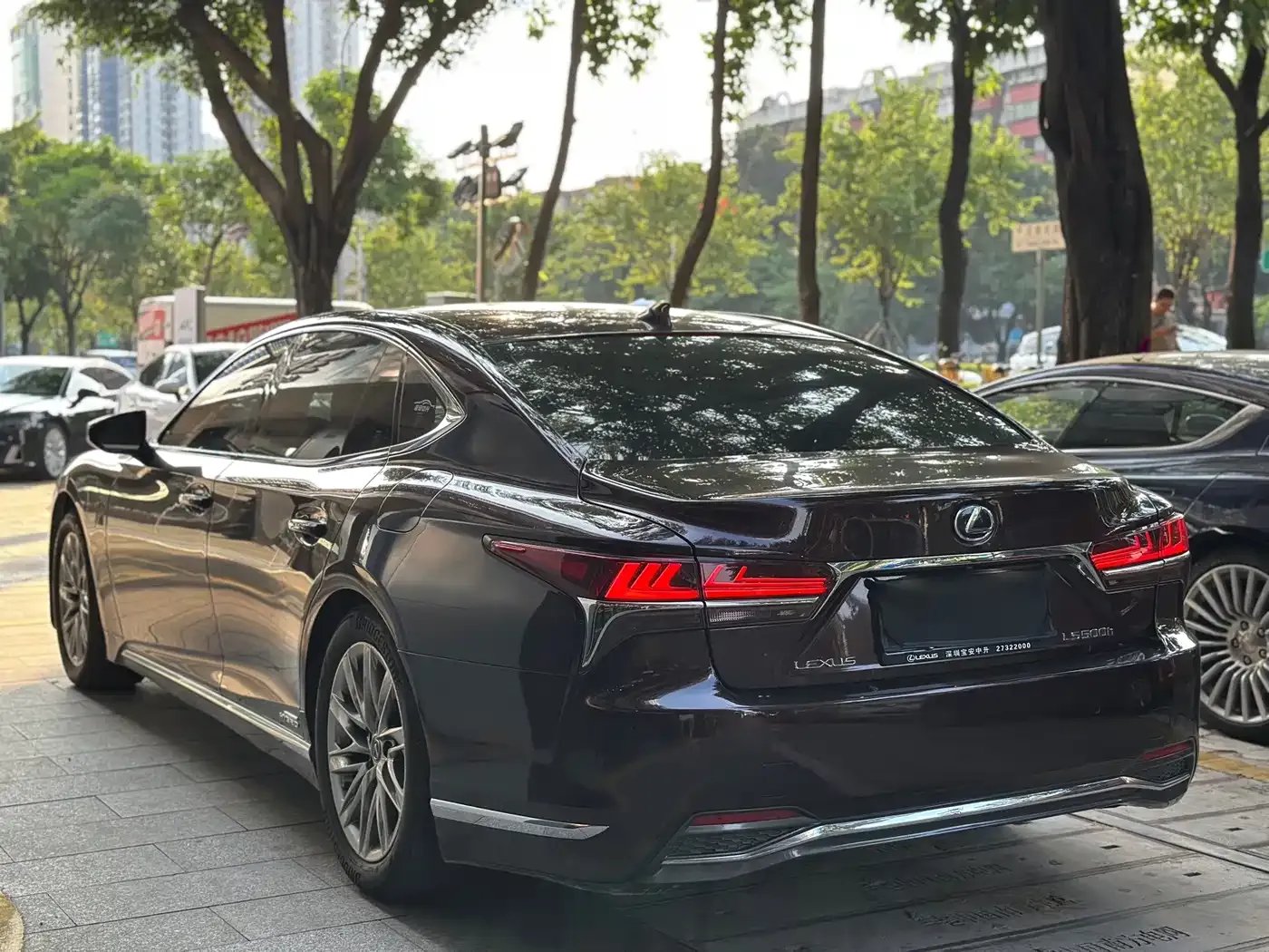 Lexus LS 500h Luxury Edition China V 2019 — фото 6
