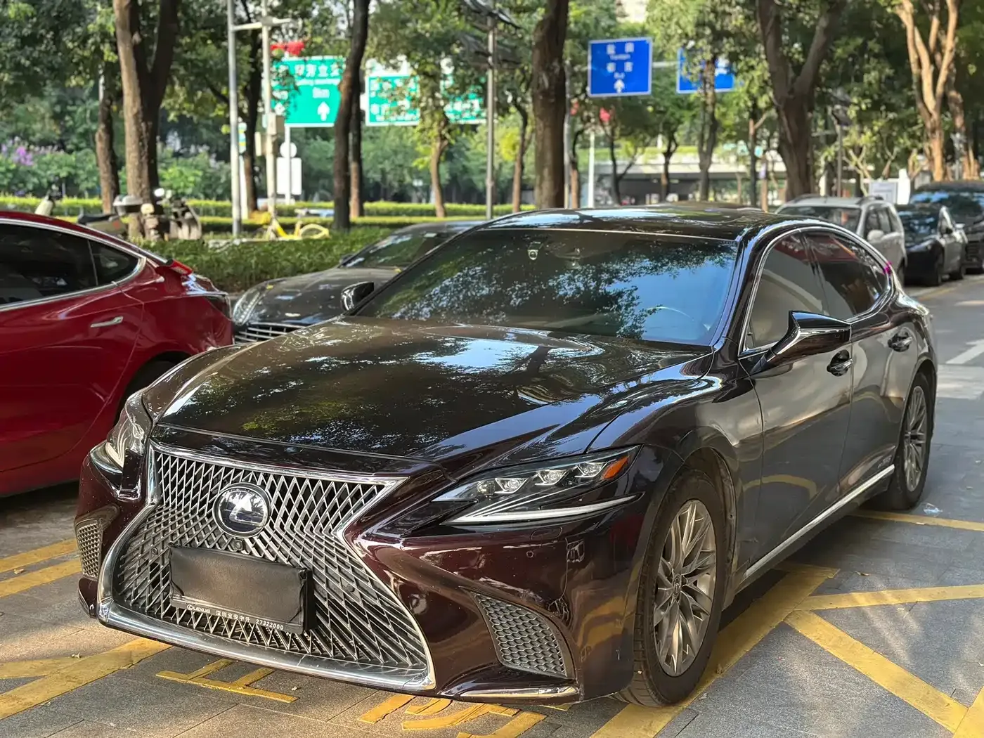 Lexus LS 500h Luxury Edition China V 2019
