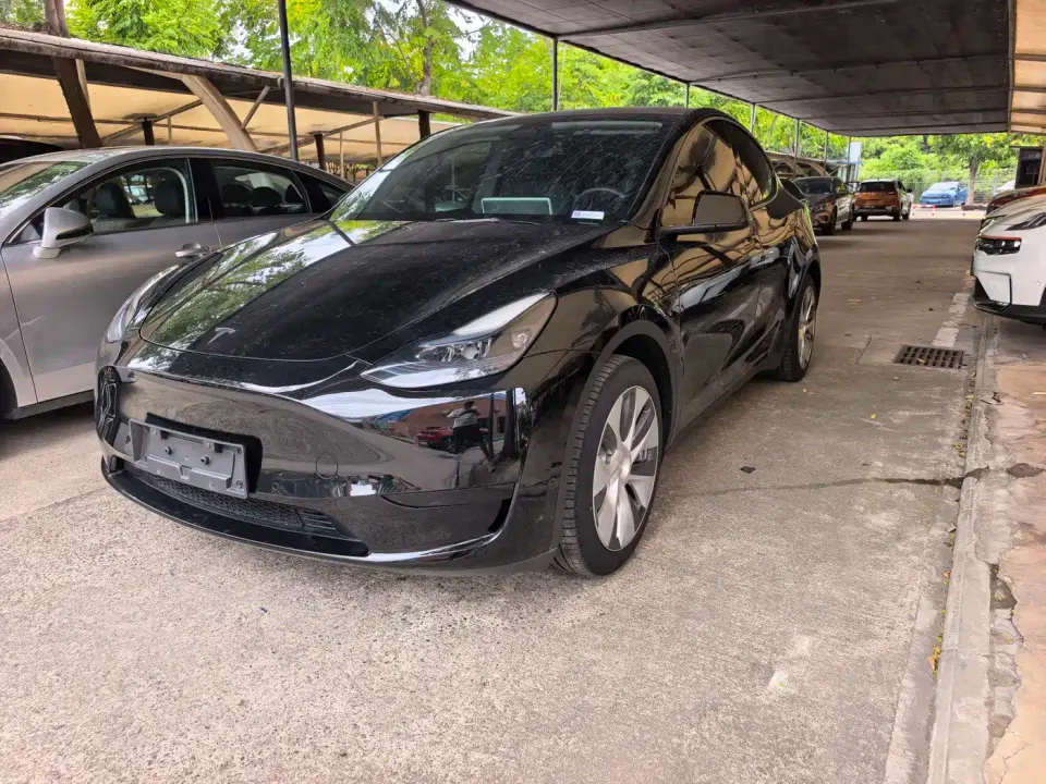 Tesla Model Y Facelift Rear-Wheel Drive Version 2023