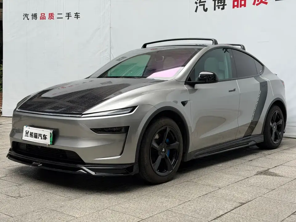 Tesla Model Y Rear-Wheel Drive 2025