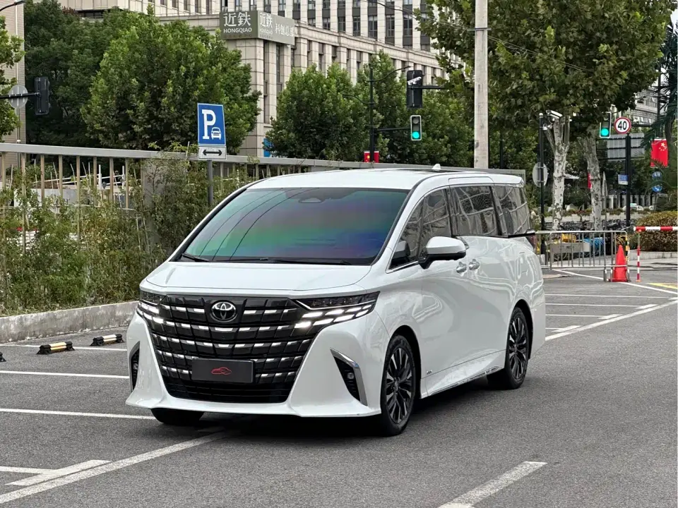 Toyota Alphard Hybrid 2.5L Ultimate Enjoyment Edition 2024