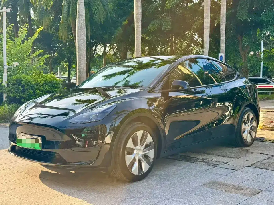 Tesla Model Y Facelift Rear-Wheel Drive Version 2023