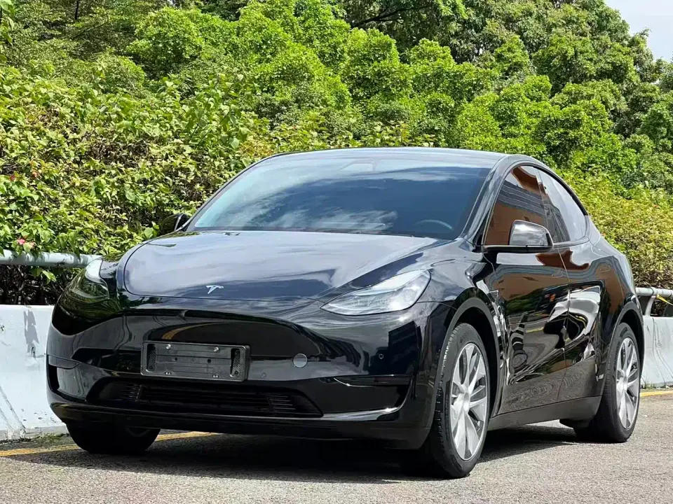 Tesla Model Y Facelift Rear-Wheel Drive Version 2023