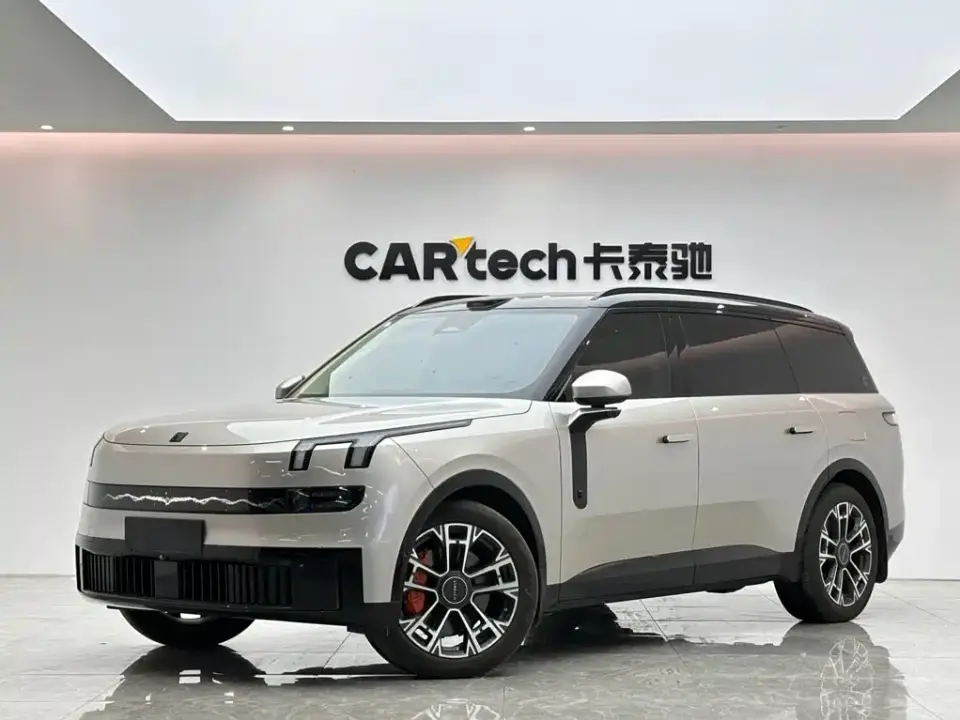 Lynk & Co 900 2.0T Ultra 2025