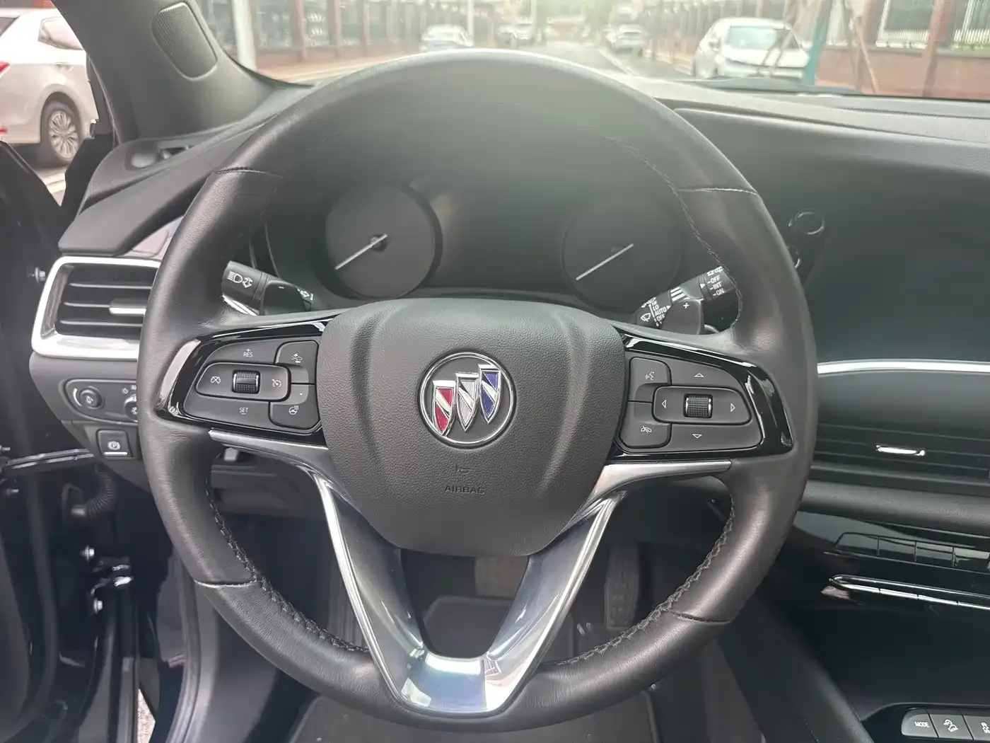 Buick Enclave 652T AWD Premium Flagship 6-Seater 2023 — фото 10
