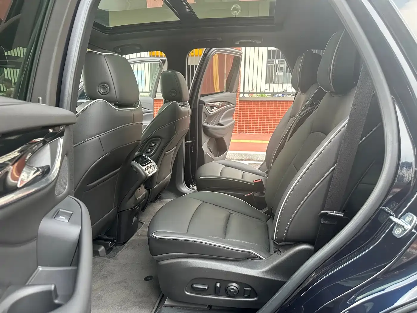 Buick Enclave 652T AWD Premium Flagship 6-Seater 2023 — фото 15