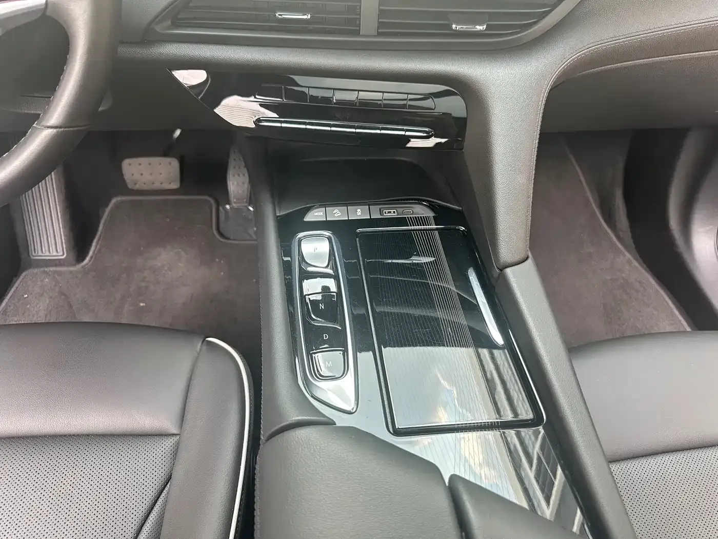 Buick Enclave 652T AWD Premium Flagship 6-Seater 2023 — фото 12
