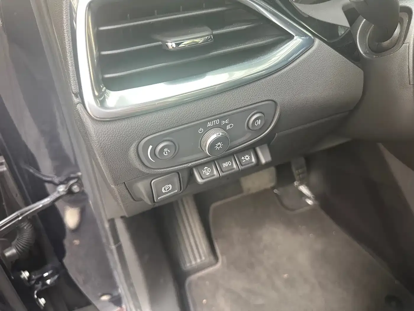 Buick Enclave 652T AWD Premium Flagship 6-Seater 2023 — фото 13