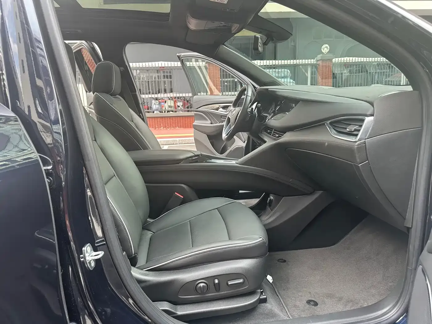 Buick Enclave 652T AWD Premium Flagship 6-Seater 2023 — фото 7