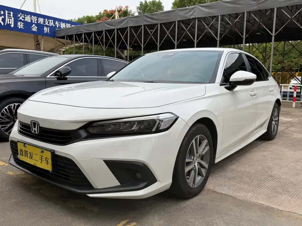 Honda Civic 240TURBO CVT Dynamic Edition 2024