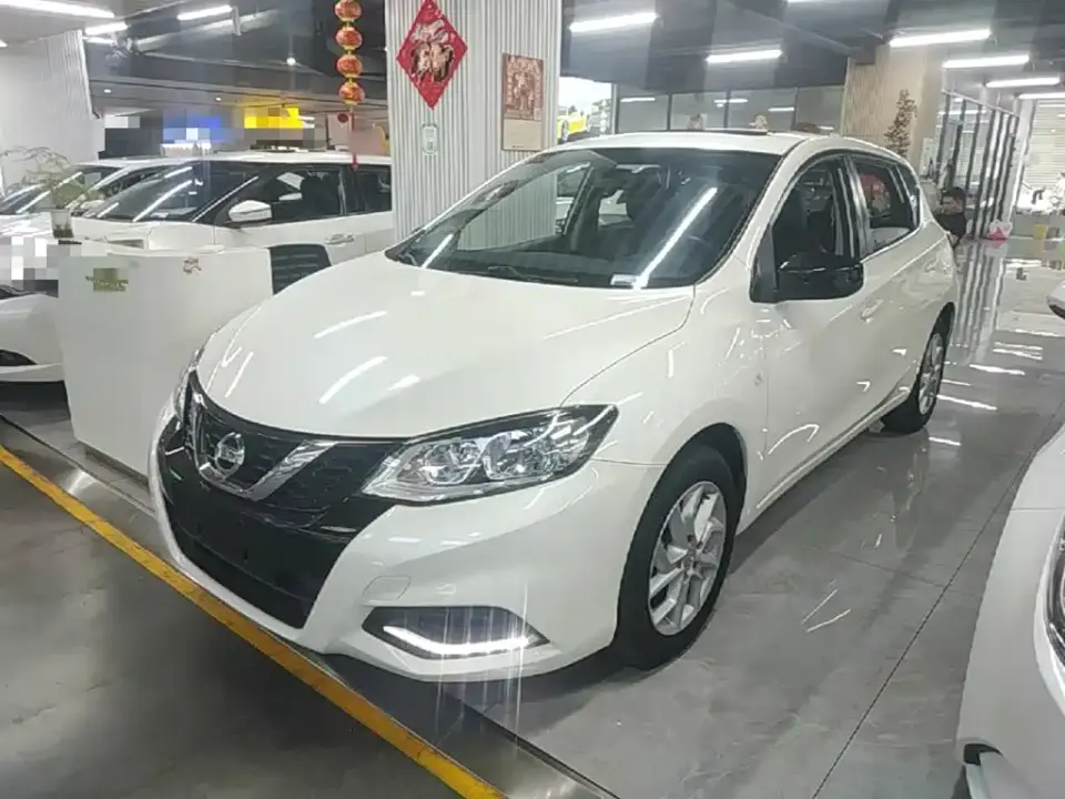 Nissan Tiida 1.6L CVT Cool Edition 2022