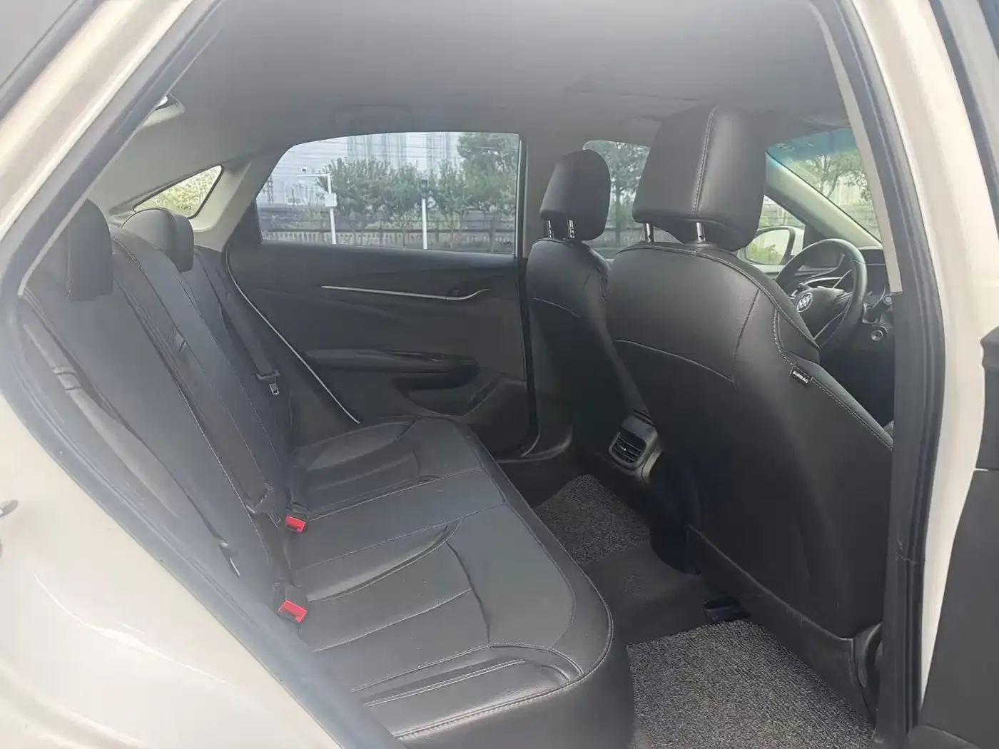 Buick Excelle 1.3T Auto Mild Hybrid Elite 2023 — фото 9