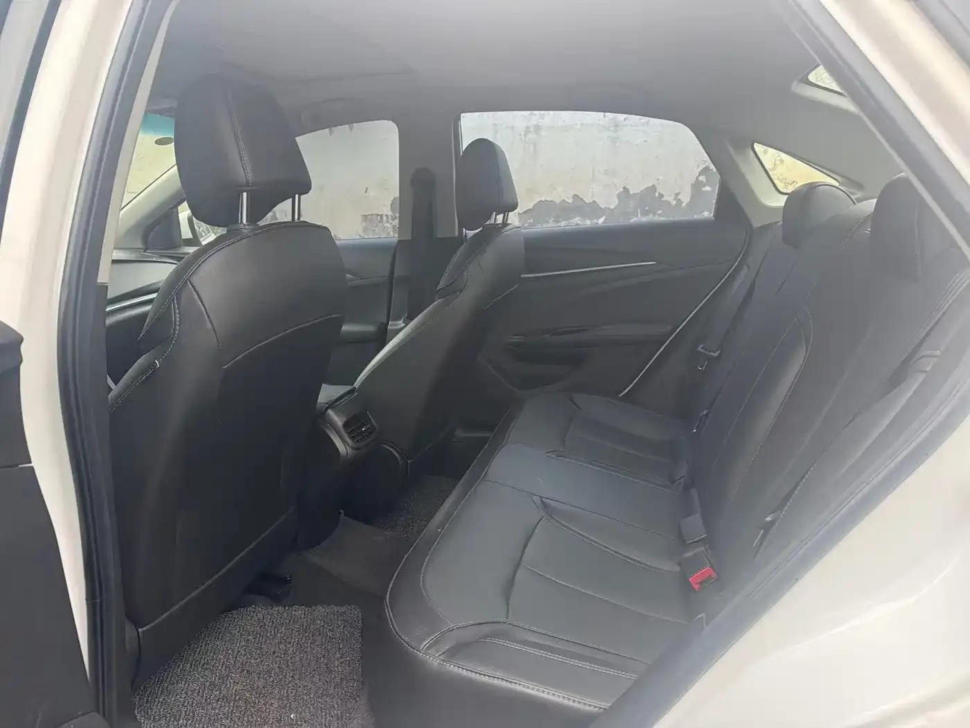 Buick Excelle 1.3T Auto Mild Hybrid Elite 2023 — фото 8