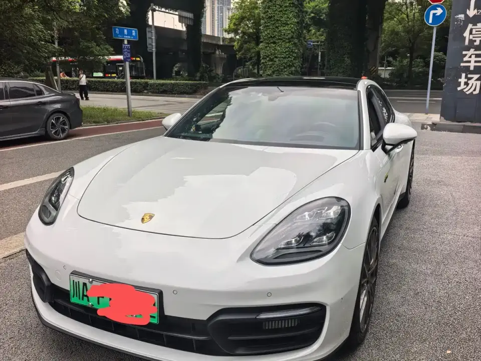 Porsche Panamera New Energy Panamera 4 E-Hybrid Platinum Edition 2.9T 2024
