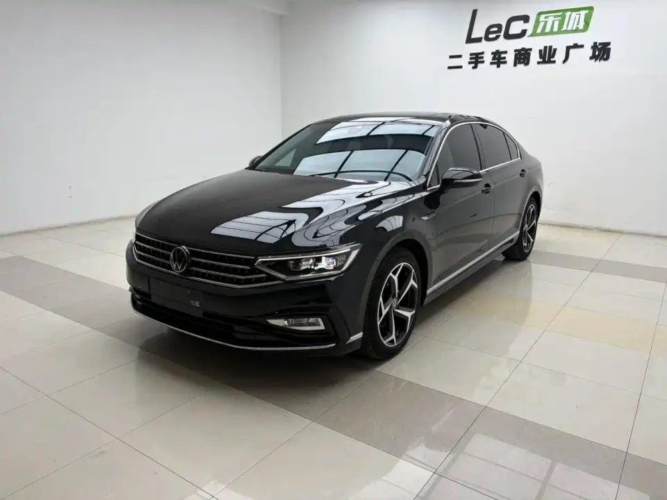 Volkswagen Magotan Popular Edition 330TSI DSG Luxury 2025