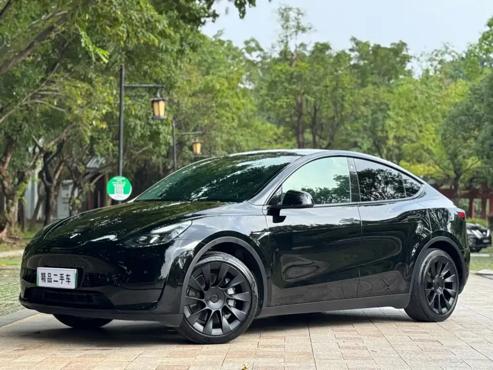 Tesla Model Y Facelift Rear-Wheel Drive Version 2023