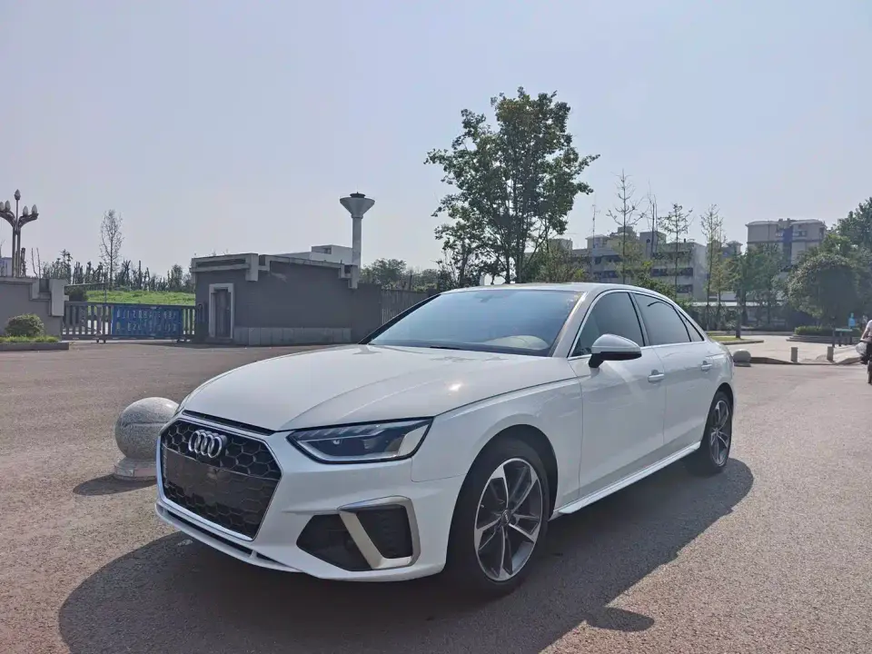 Audi A4L 40 TFSI Fashion Dynamic Edition 2021