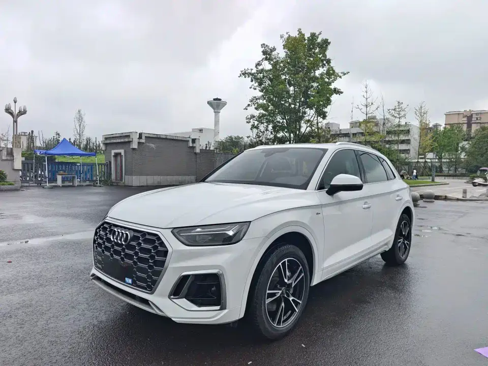 Audi Q5L Model 40 TFSI Fashion Dynamic 2024