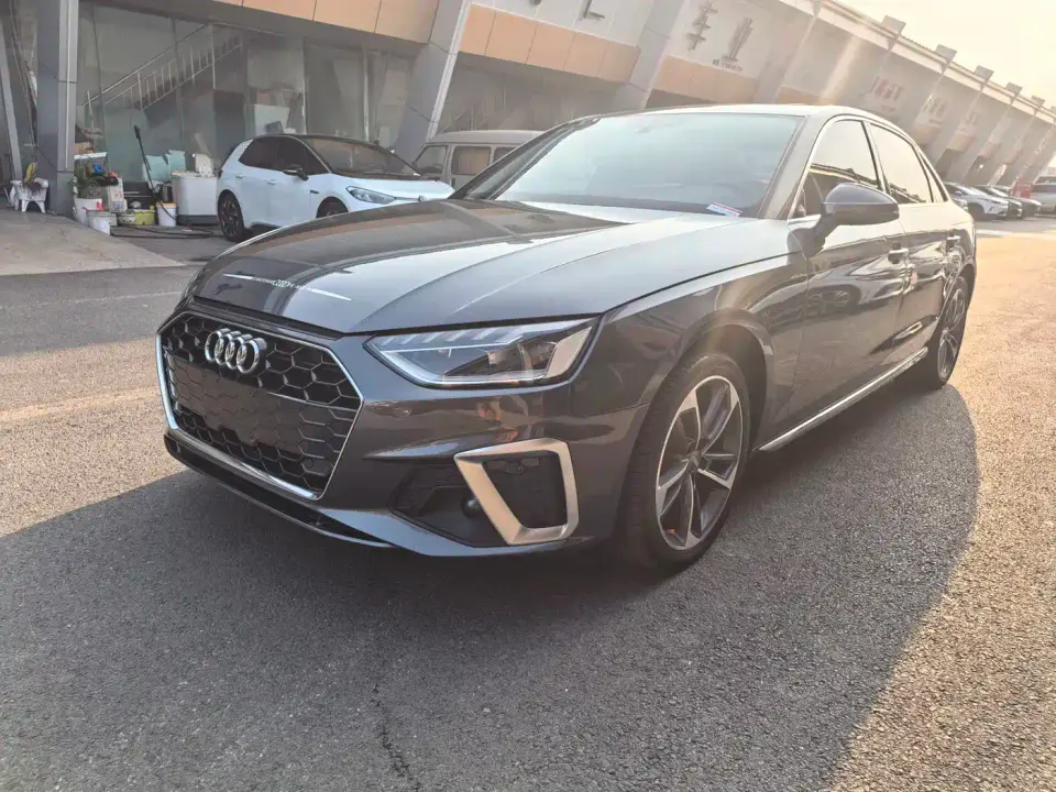 Audi A4L 40 TFSI Fashion Dynamic Edition 2021