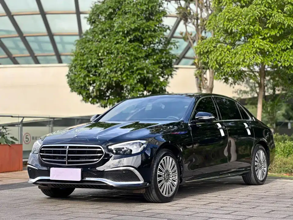 Mercedes-Benz E-Class Model Facelift III E 300 L Sport Fashion 2022